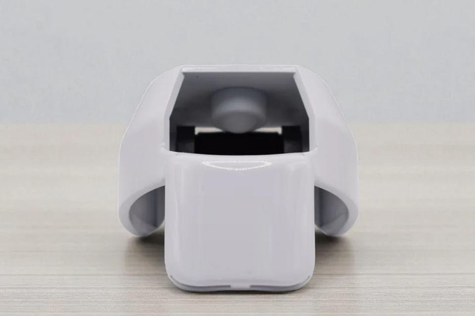 White Spray Doctor ergonomic adapter for standard spray cans